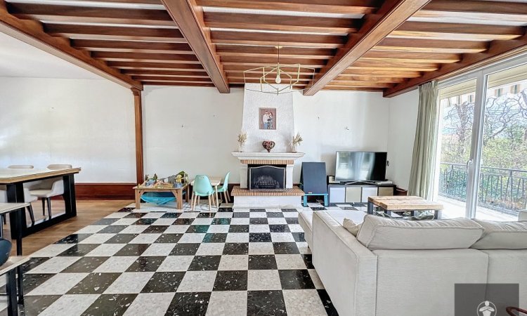 Vente d'une maison avec piscine à Saint Léger sur Roanne